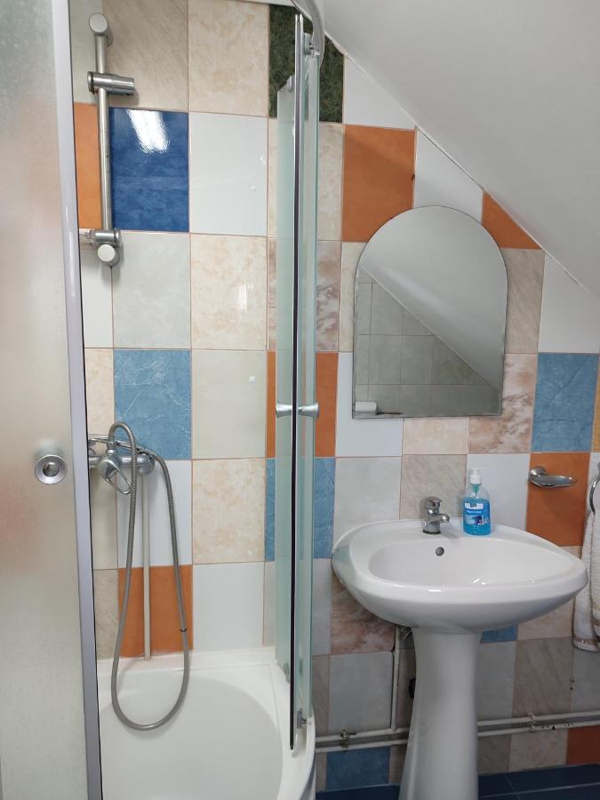 Casa Irilen Hotel Mînăstirea Humorului Екстериор снимка
